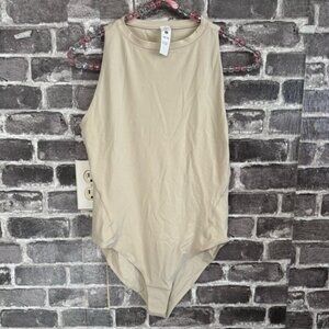 NWT Lululemon wundermost Nulu Square-Neck Sleeveless Bodysuit cream bikini cut